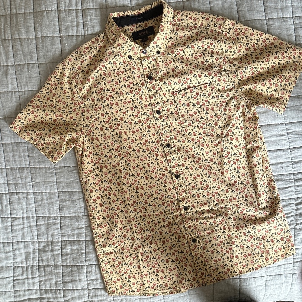 Roark Men’s M Short Sleeve Shirt